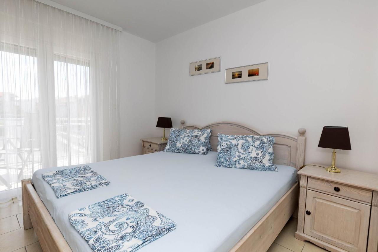 Apartmani Dea Crikvenica Eksteriør billede