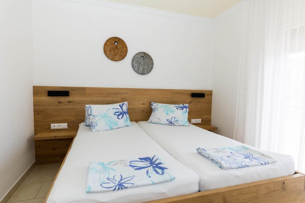 Apartmani Dea Crikvenica Eksteriør billede