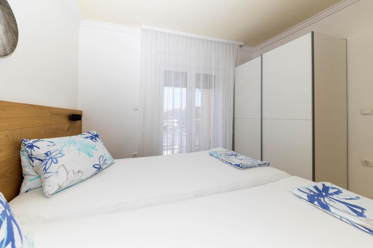 Apartmani Dea Crikvenica Eksteriør billede