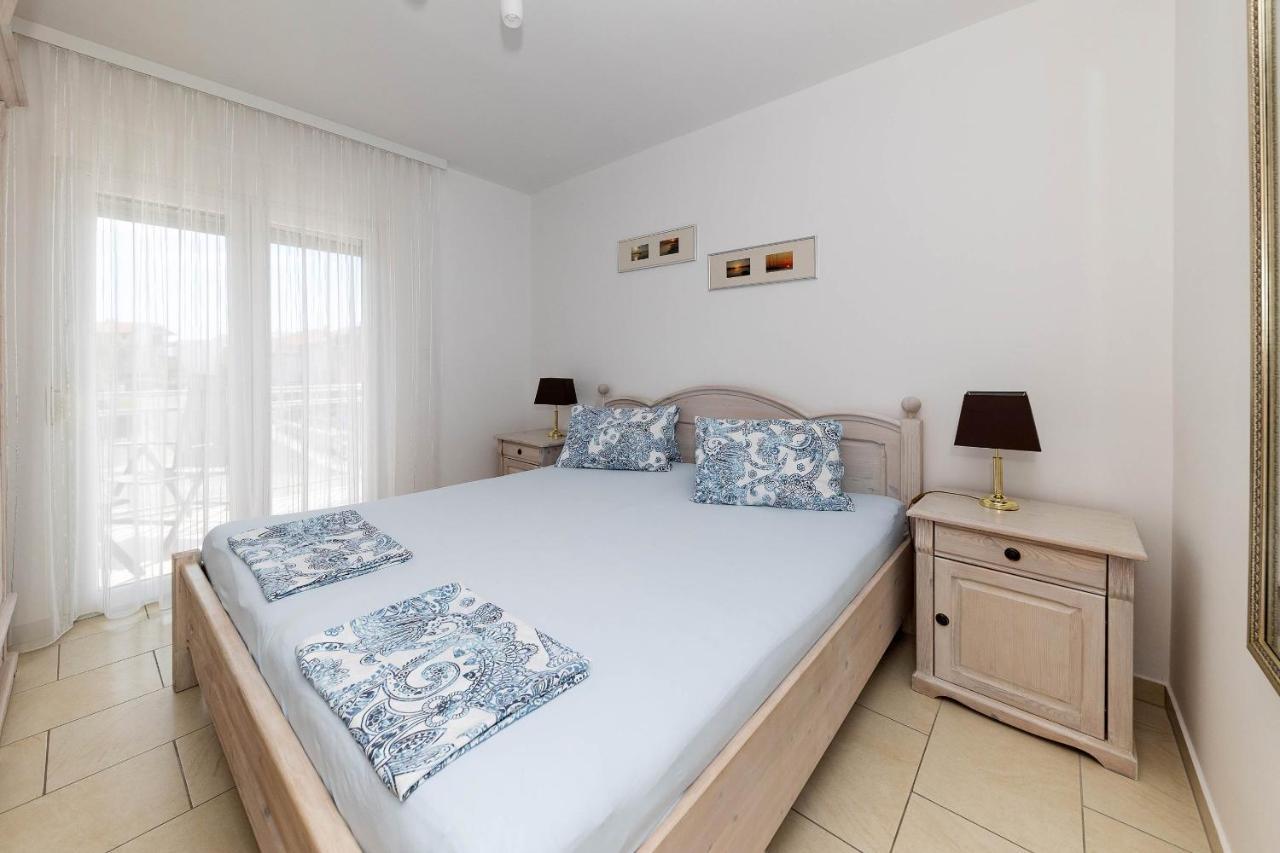Apartmani Dea Crikvenica Eksteriør billede