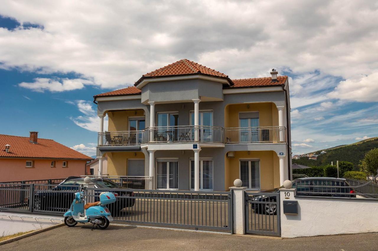 Apartmani Dea Crikvenica Eksteriør billede