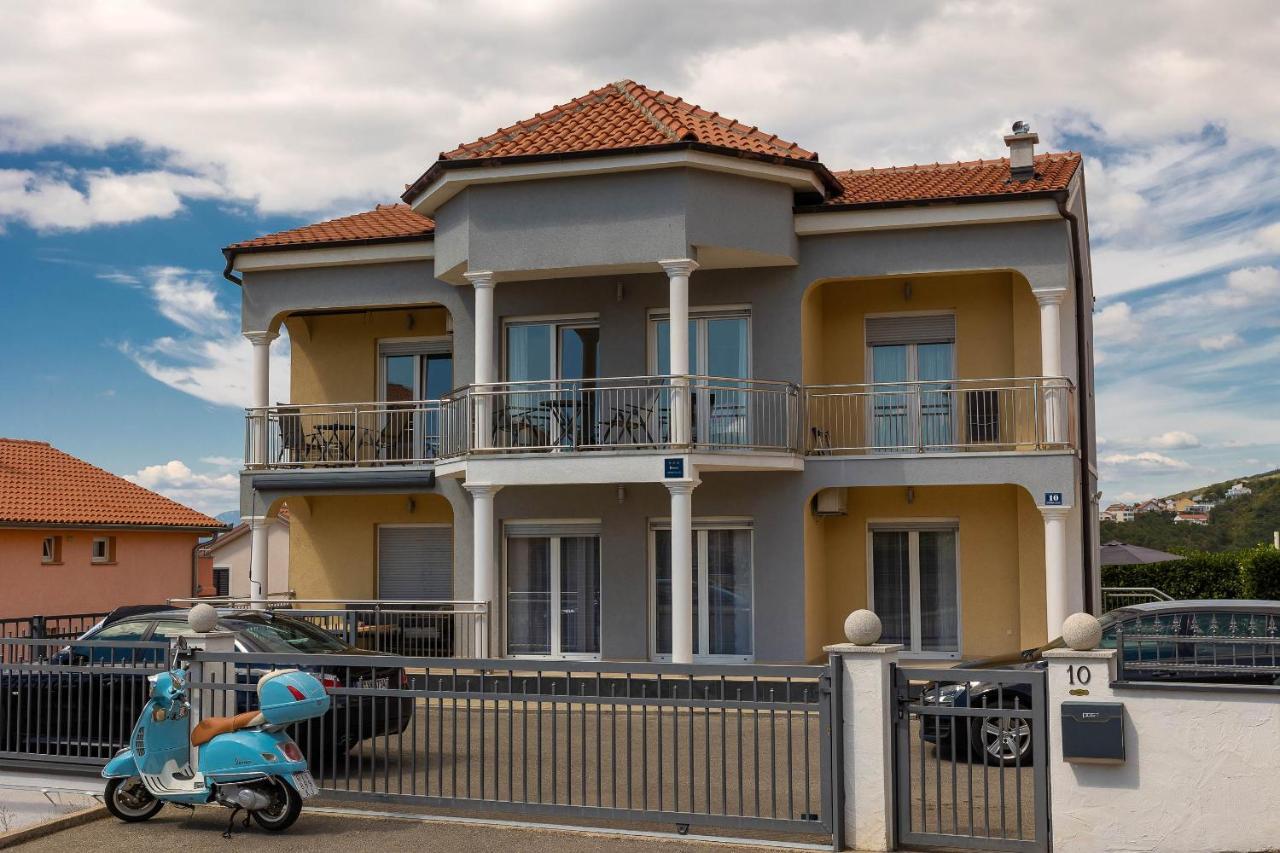 Apartmani Dea Crikvenica Eksteriør billede