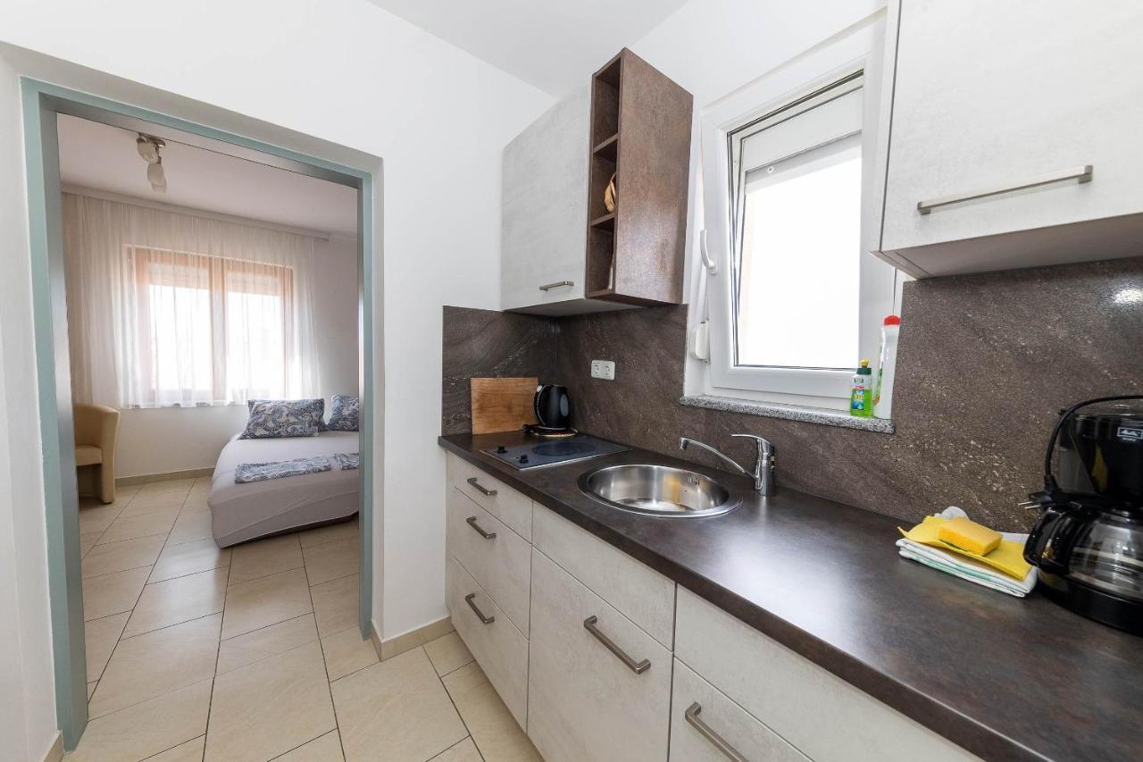 Apartmani Dea Crikvenica Eksteriør billede