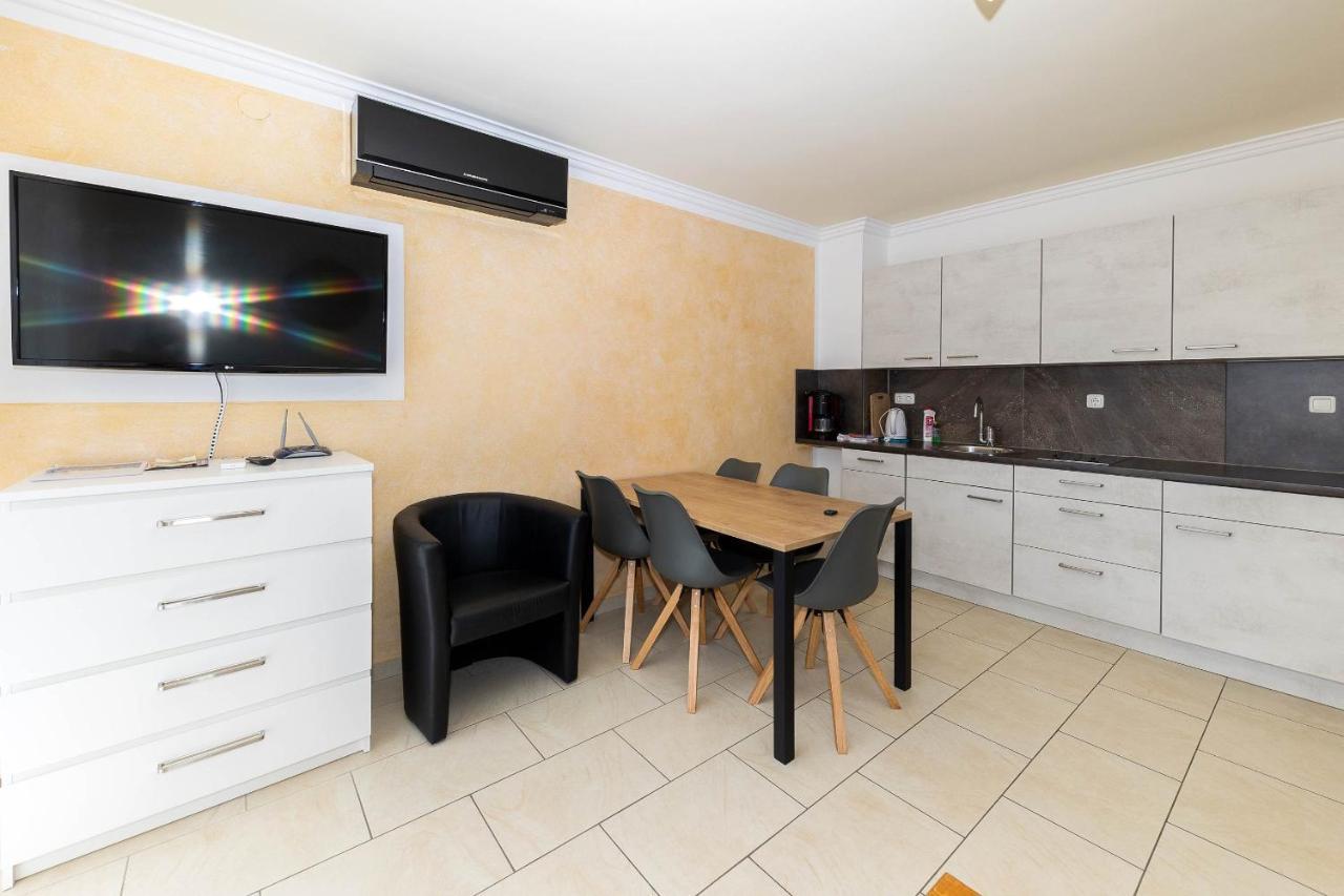 Apartmani Dea Crikvenica Eksteriør billede