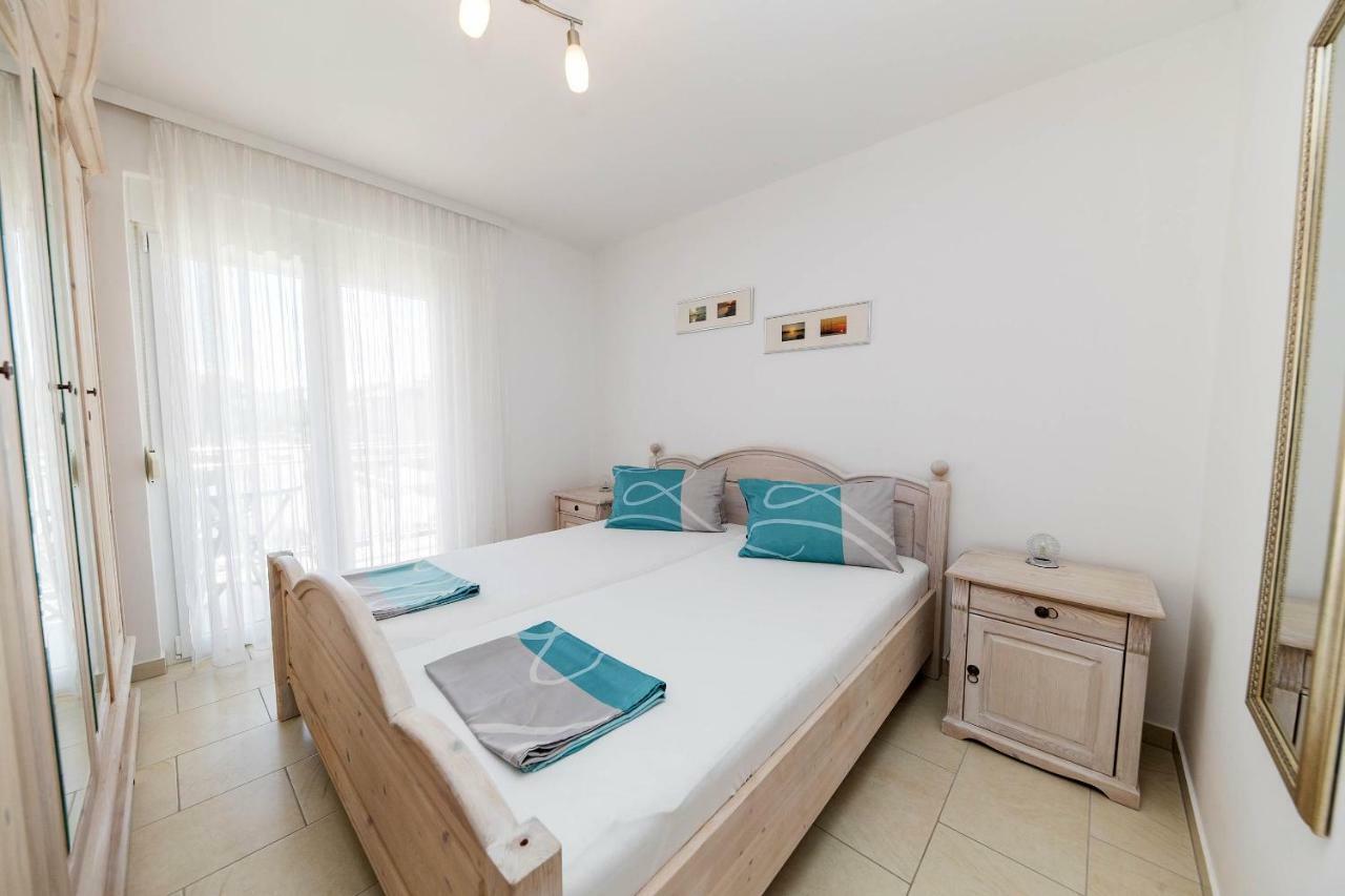 Apartmani Dea Crikvenica Eksteriør billede